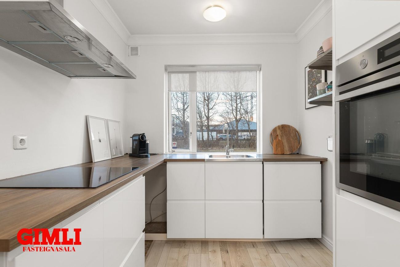 Grensásvegur 56, 108 Reykjavík