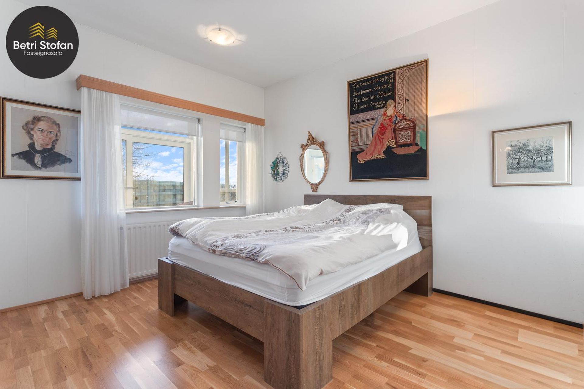 Sléttuvegur 15, 103 Reykjavík
