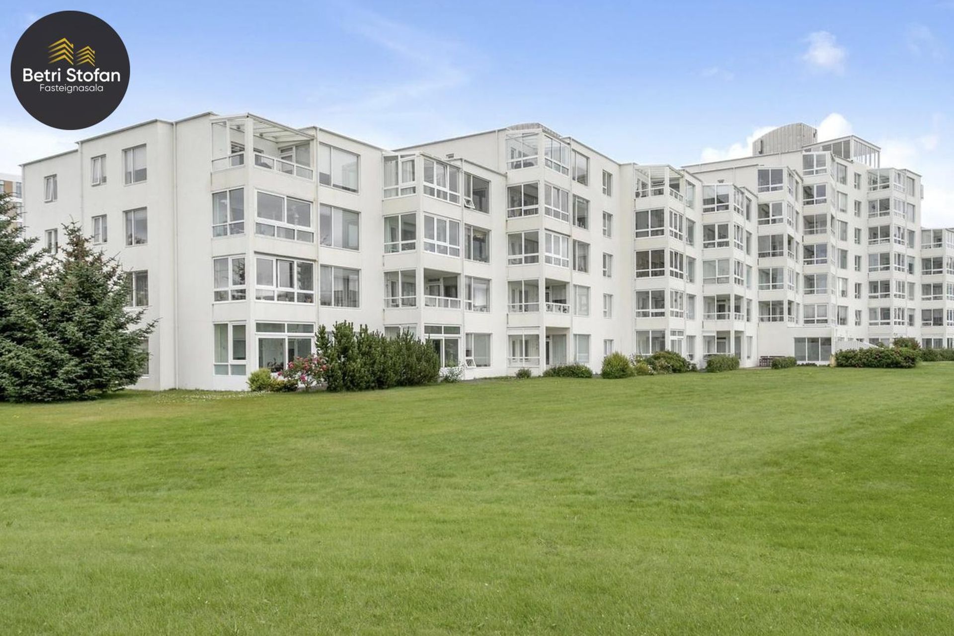 Sléttuvegur 15, 103 Reykjavík
