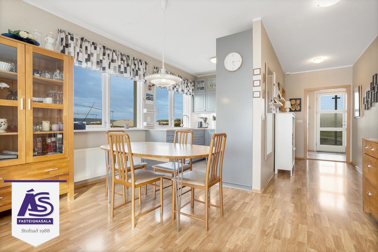 Burknavellir 17A, 221 Hafnarfjörður
