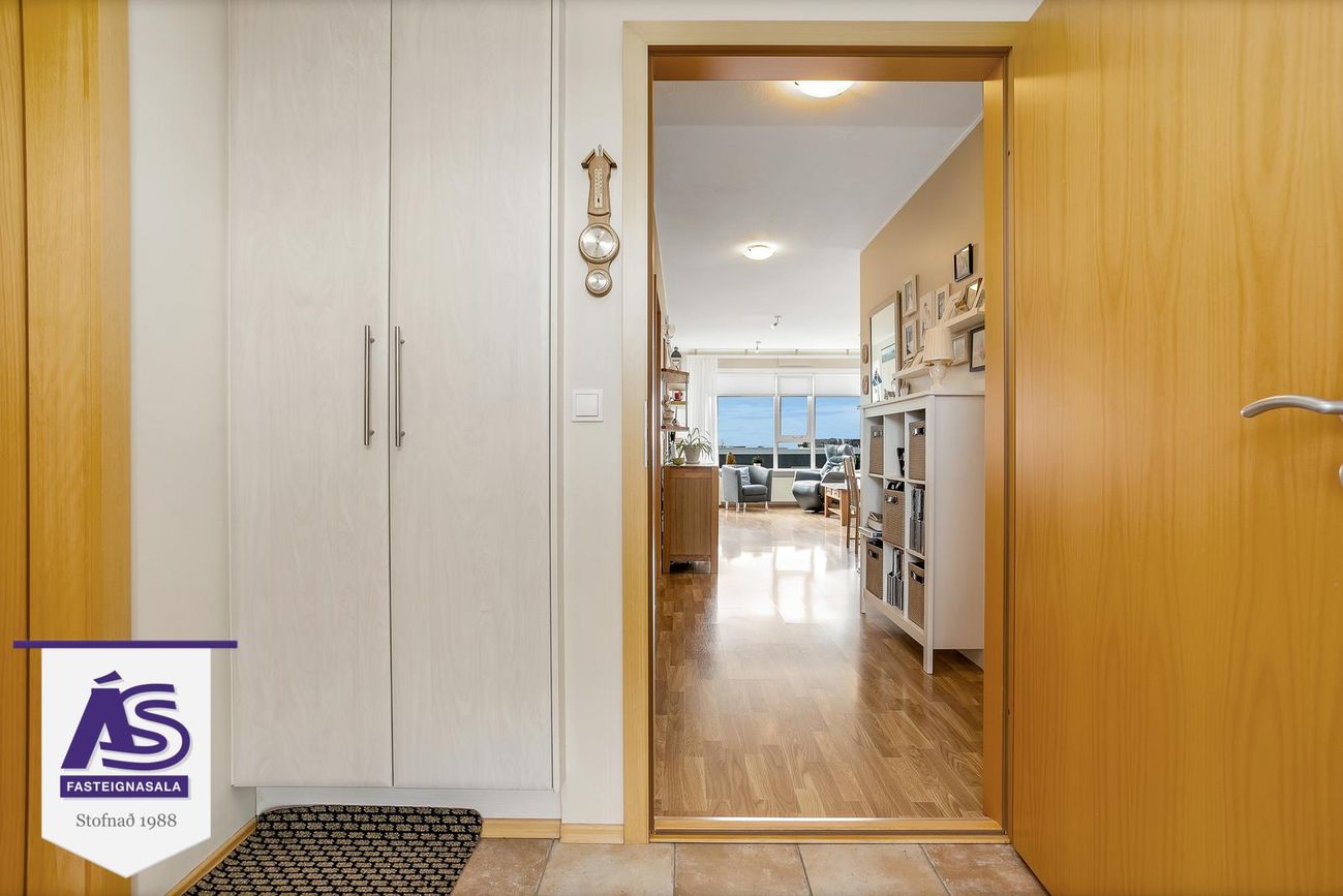 Burknavellir 17A, 221 Hafnarfjörður