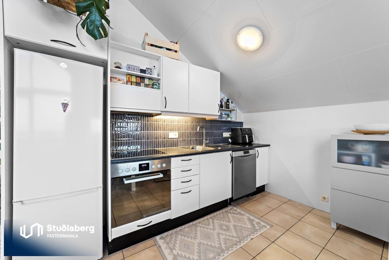 Hafnargata 50, 230 Reykjanesbær