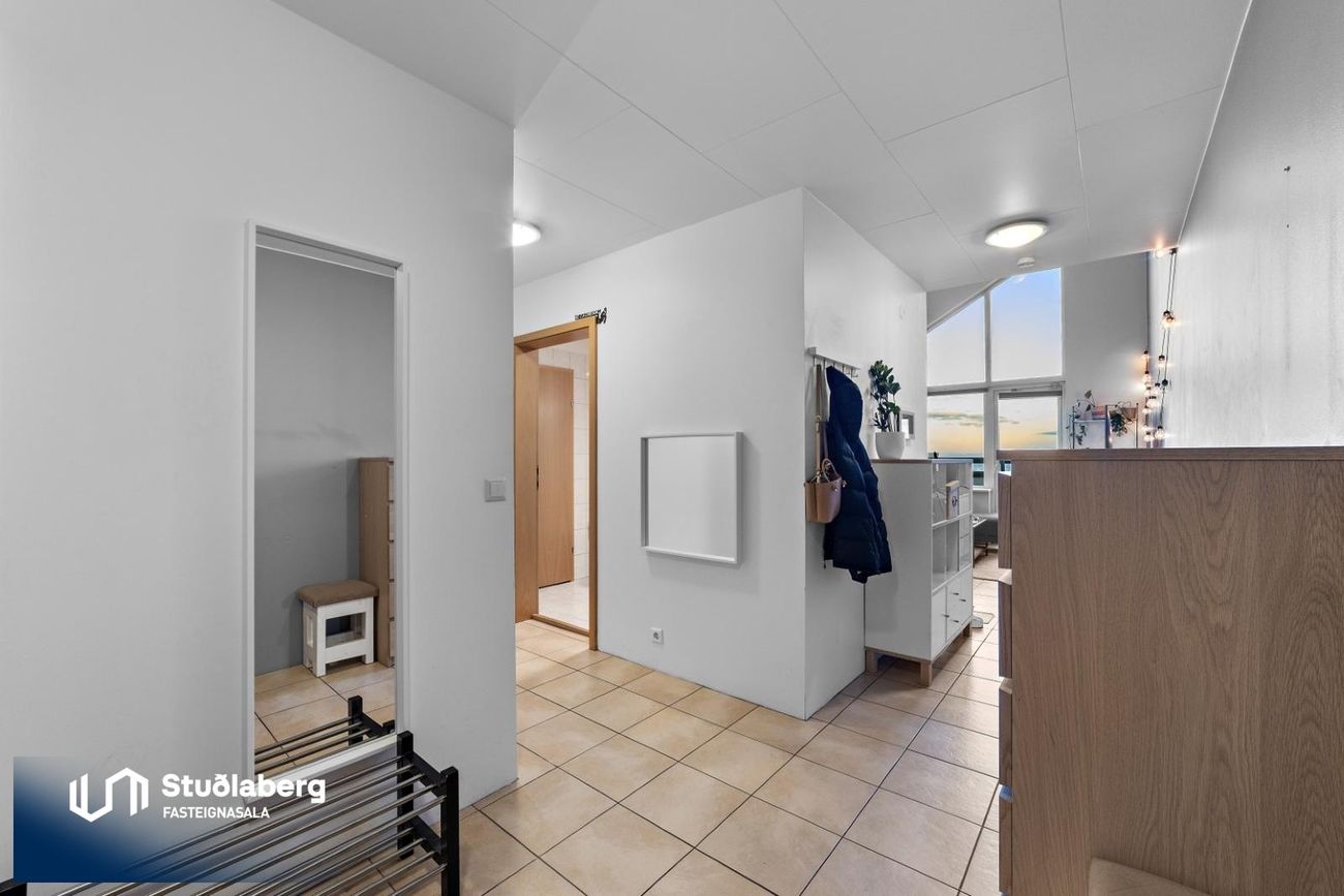 Hafnargata 50, 230 Reykjanesbær