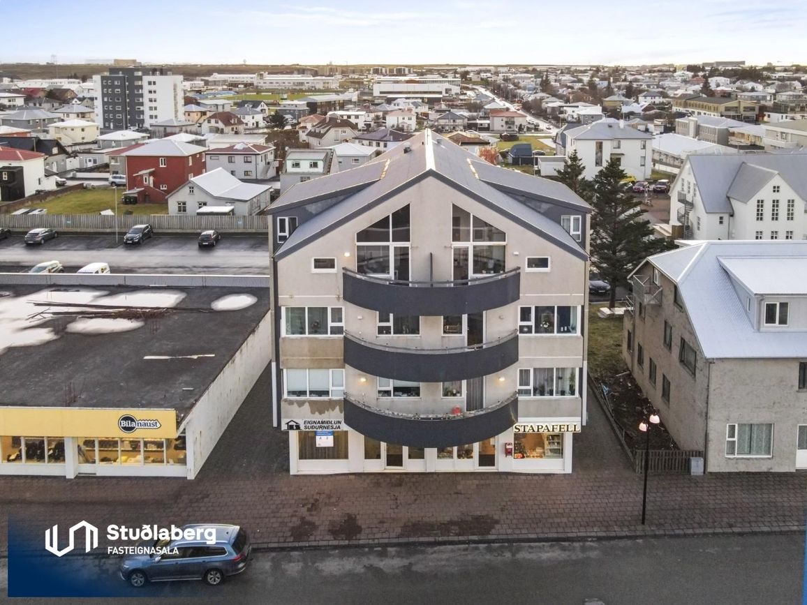 Hafnargata 50, 230 Reykjanesbær