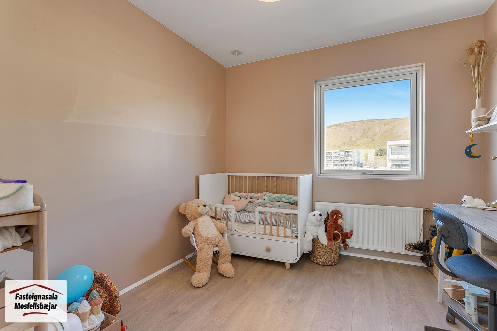 Vefarastræti 34, 270 Mosfellsbær