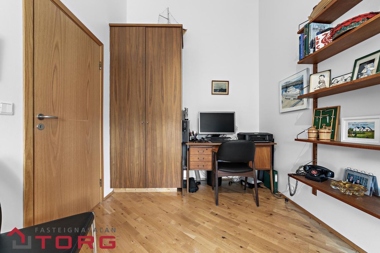 Týsvellir 1 - 0101, 230 Reykjanesbær