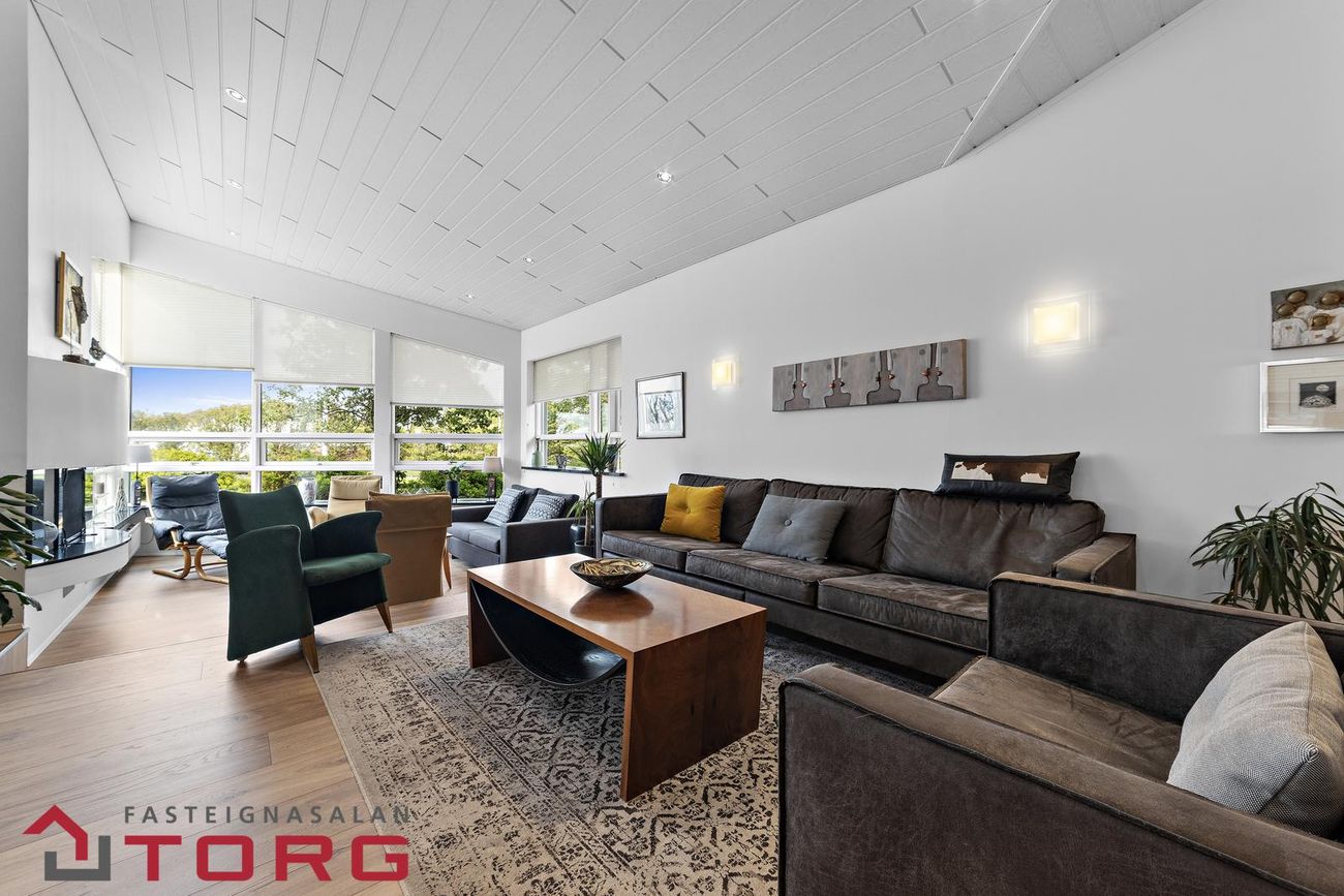 Týsvellir 1 - 0101, 230 Reykjanesbær