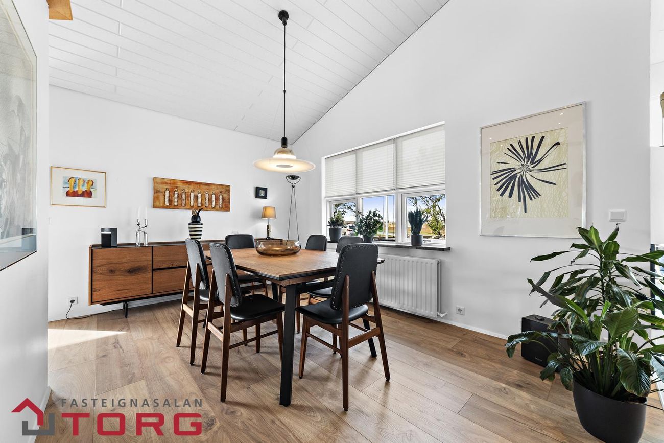 Týsvellir 1 - 0101, 230 Reykjanesbær