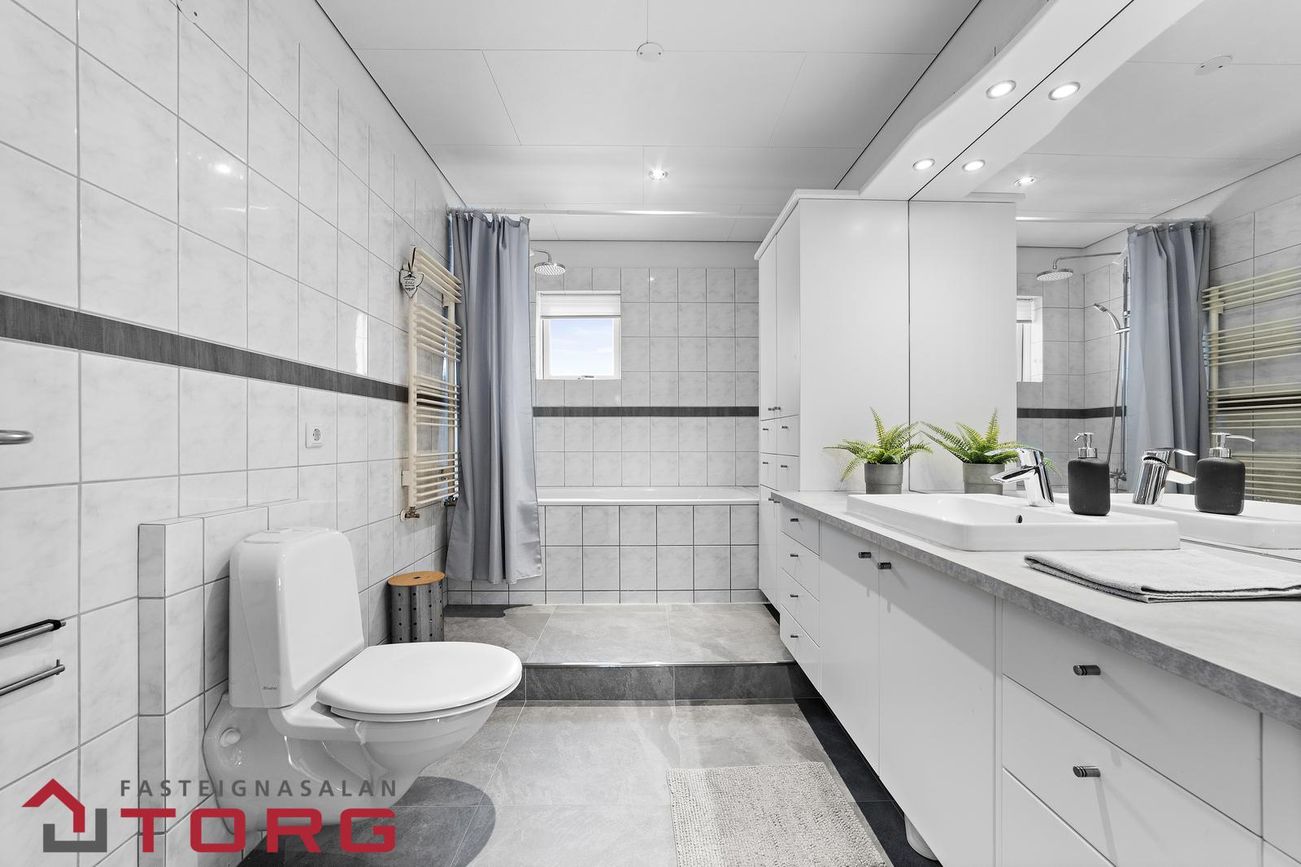 Týsvellir 1 - 0101, 230 Reykjanesbær