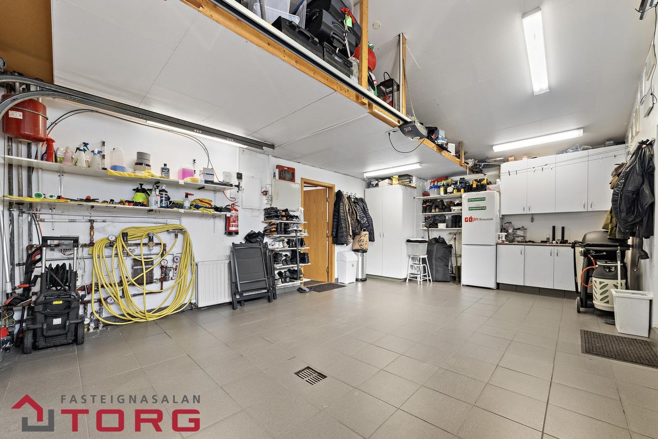 Týsvellir 1 - 0101, 230 Reykjanesbær