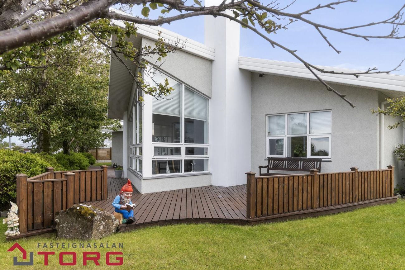 Týsvellir 1 - 0101, 230 Reykjanesbær