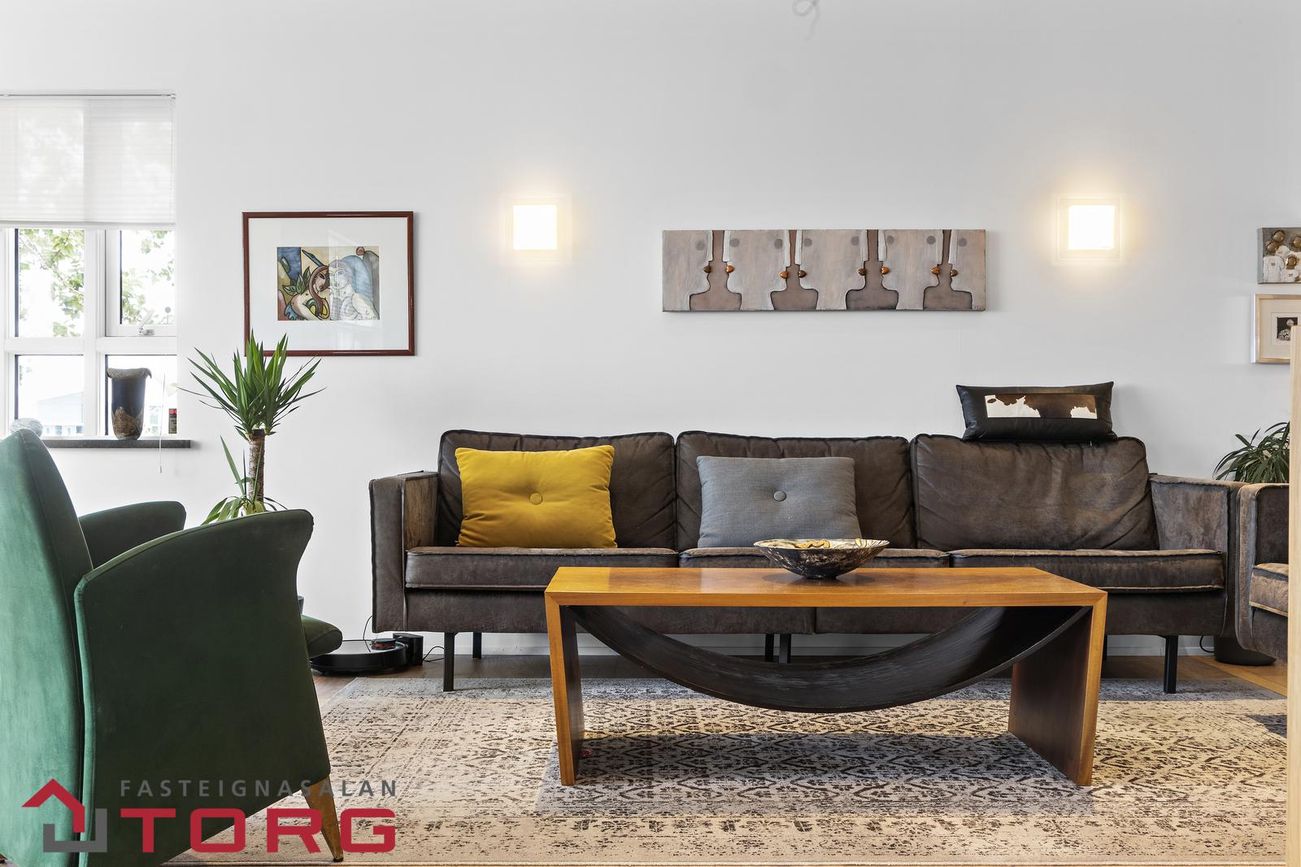 Týsvellir 1 - 0101, 230 Reykjanesbær