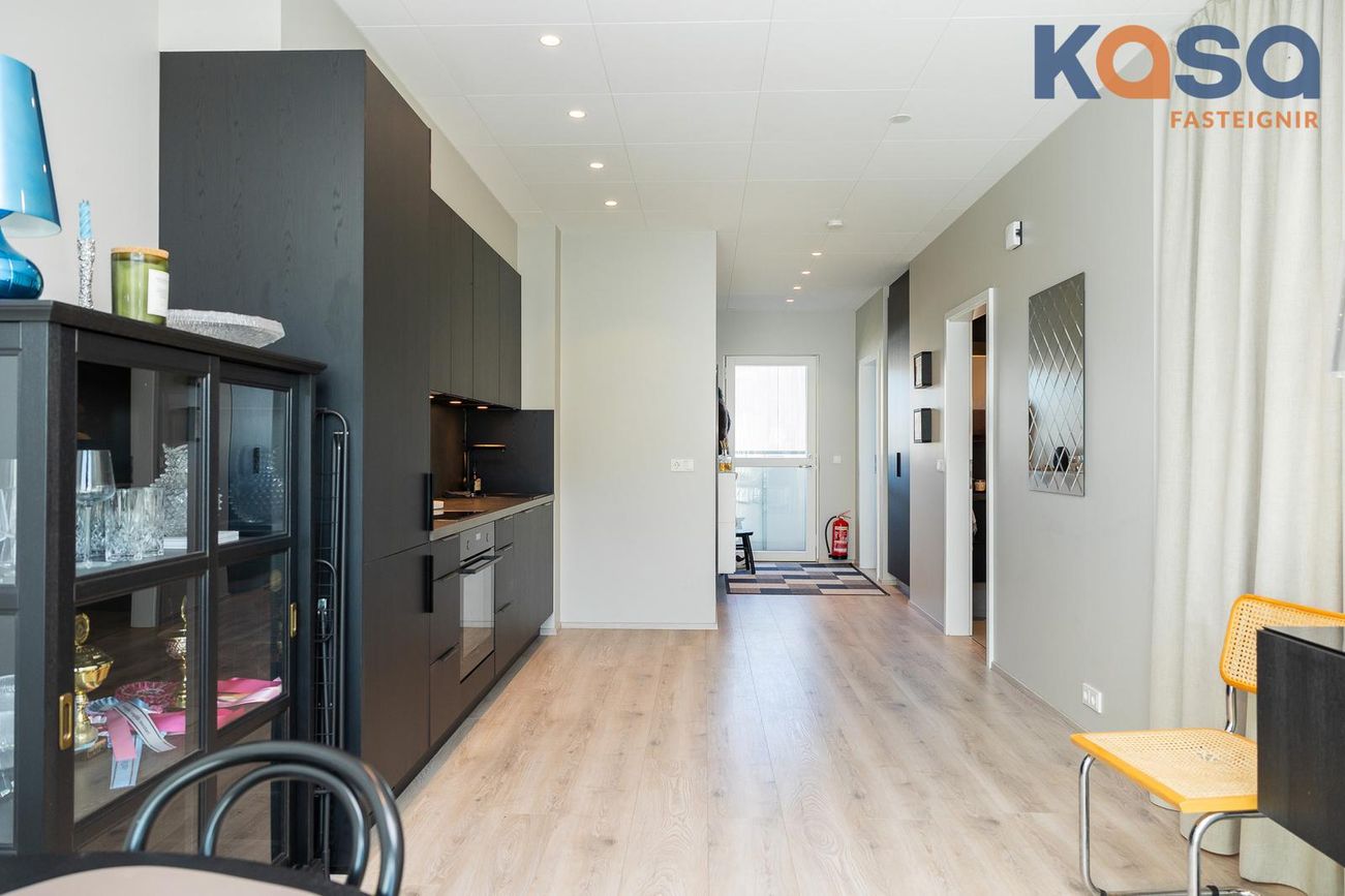 Kjarnagata 65, 600 Akureyri