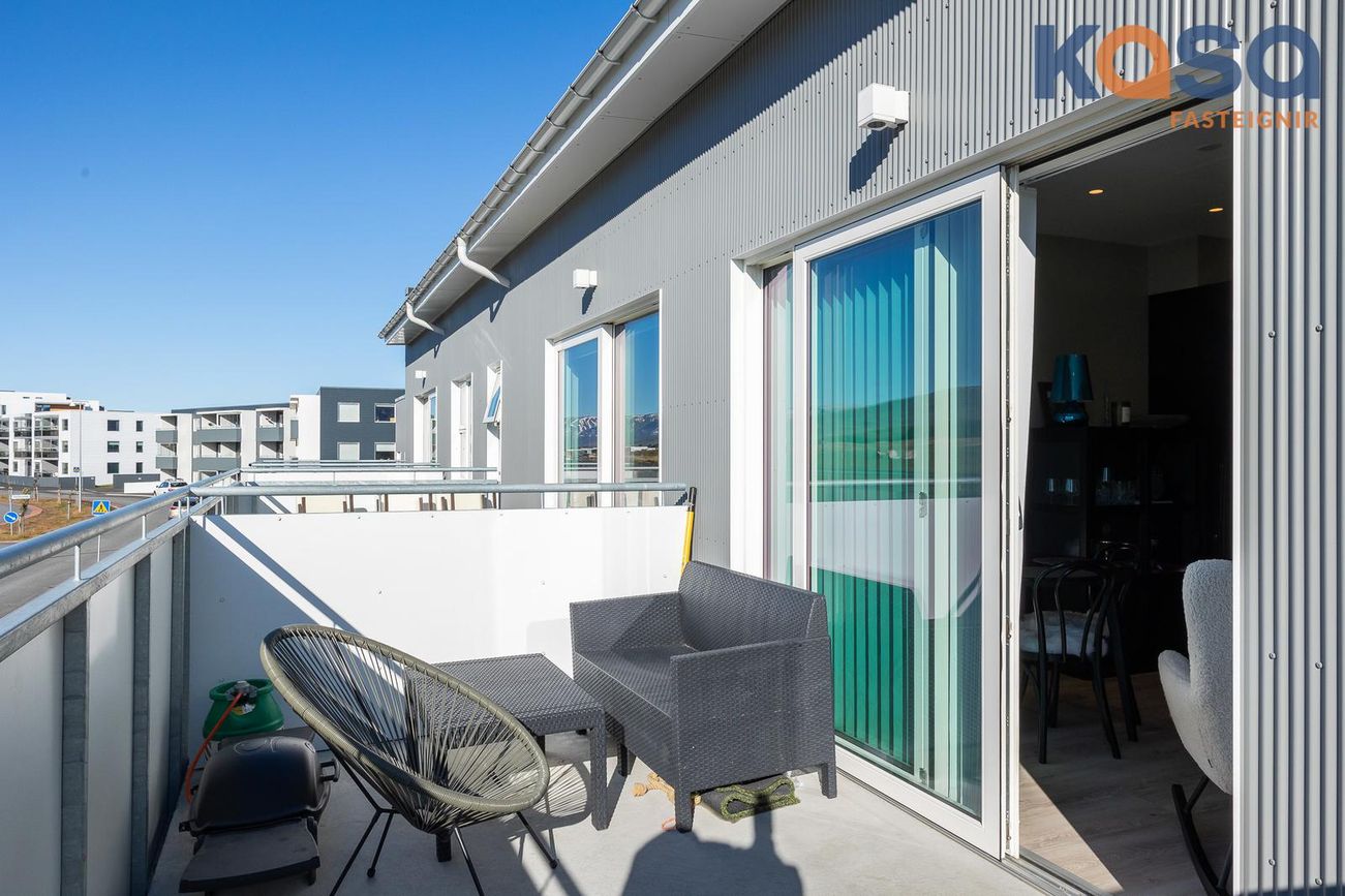 Kjarnagata 65, 600 Akureyri