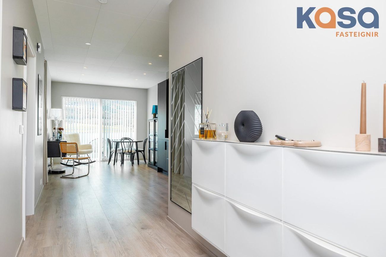 Kjarnagata 65, 600 Akureyri