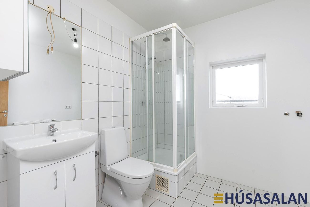 Dvergaborgir 3, 112 Reykjavík
