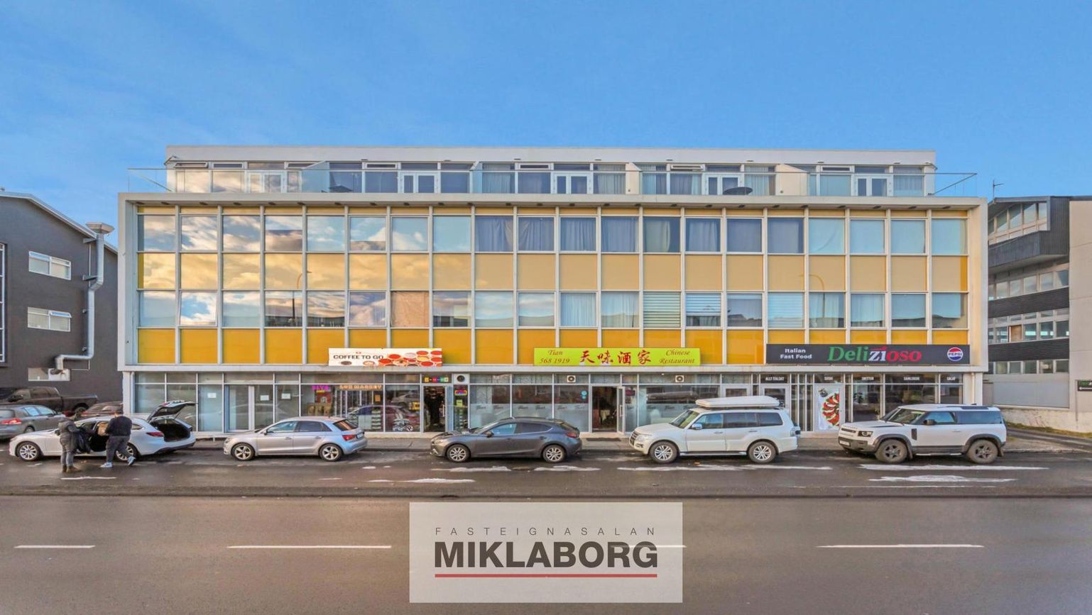 Grensásvegur 12, 108 Reykjavík