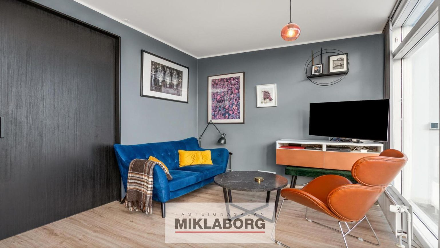 Grensásvegur 12, 108 Reykjavík