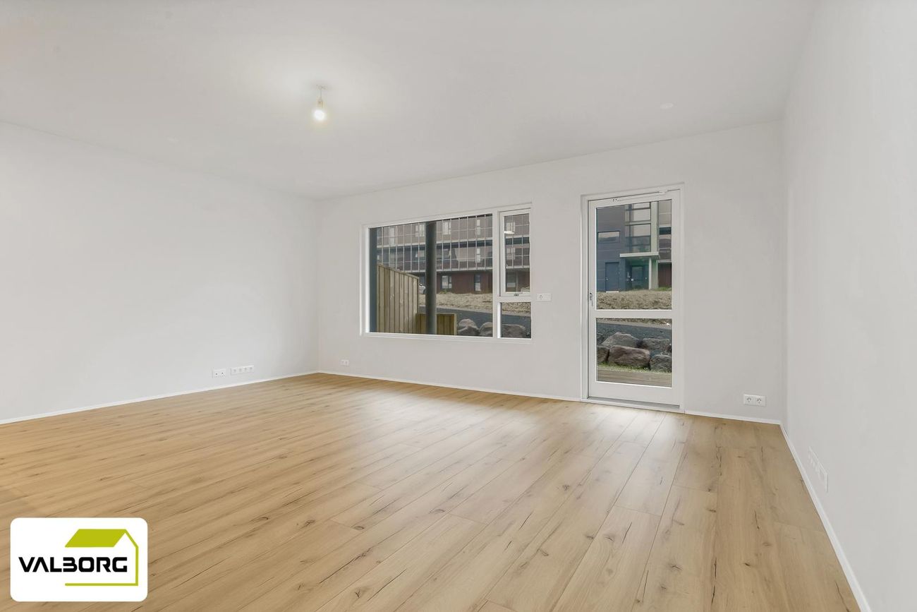 Skipalón 3 - 0102, 220 Hafnarfjörður