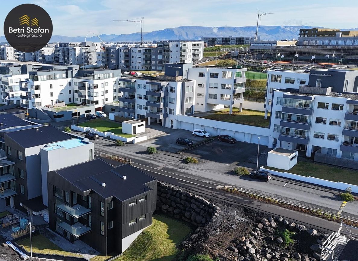 Holtsvegur 41 - 0401, 210 Garðabær