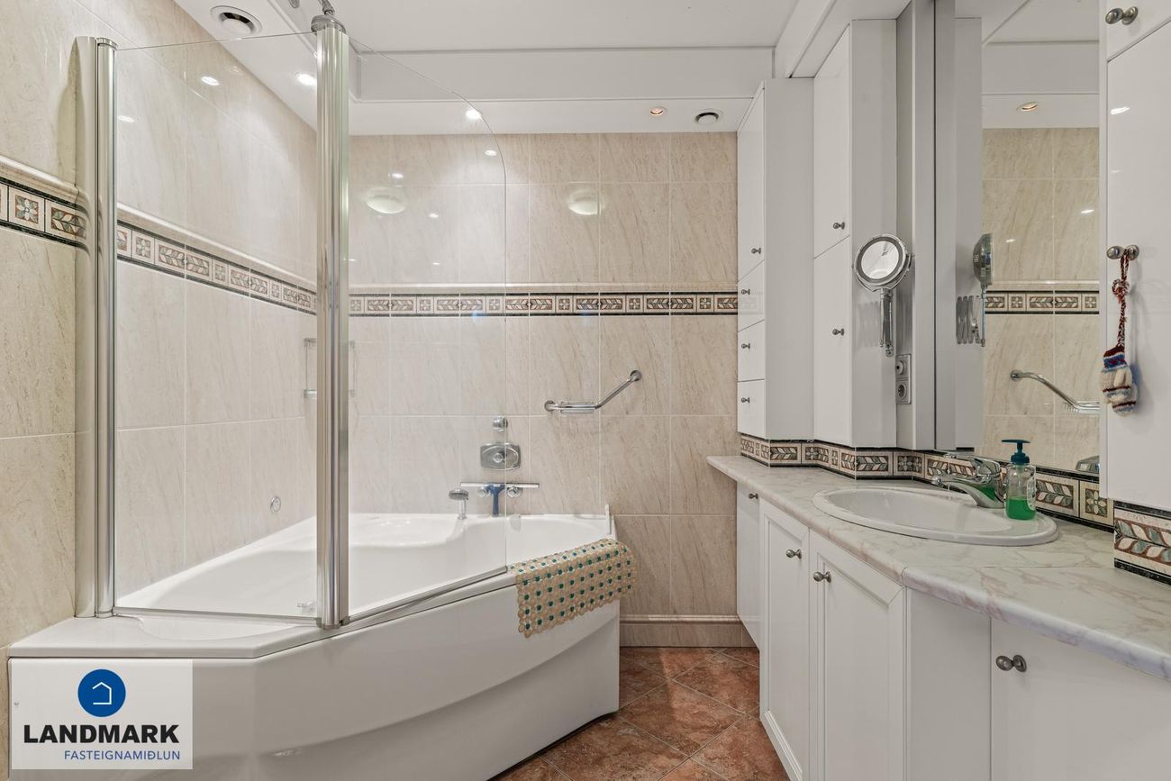 Nýbýlavegur 72 - 0301, 200 Kópavogur