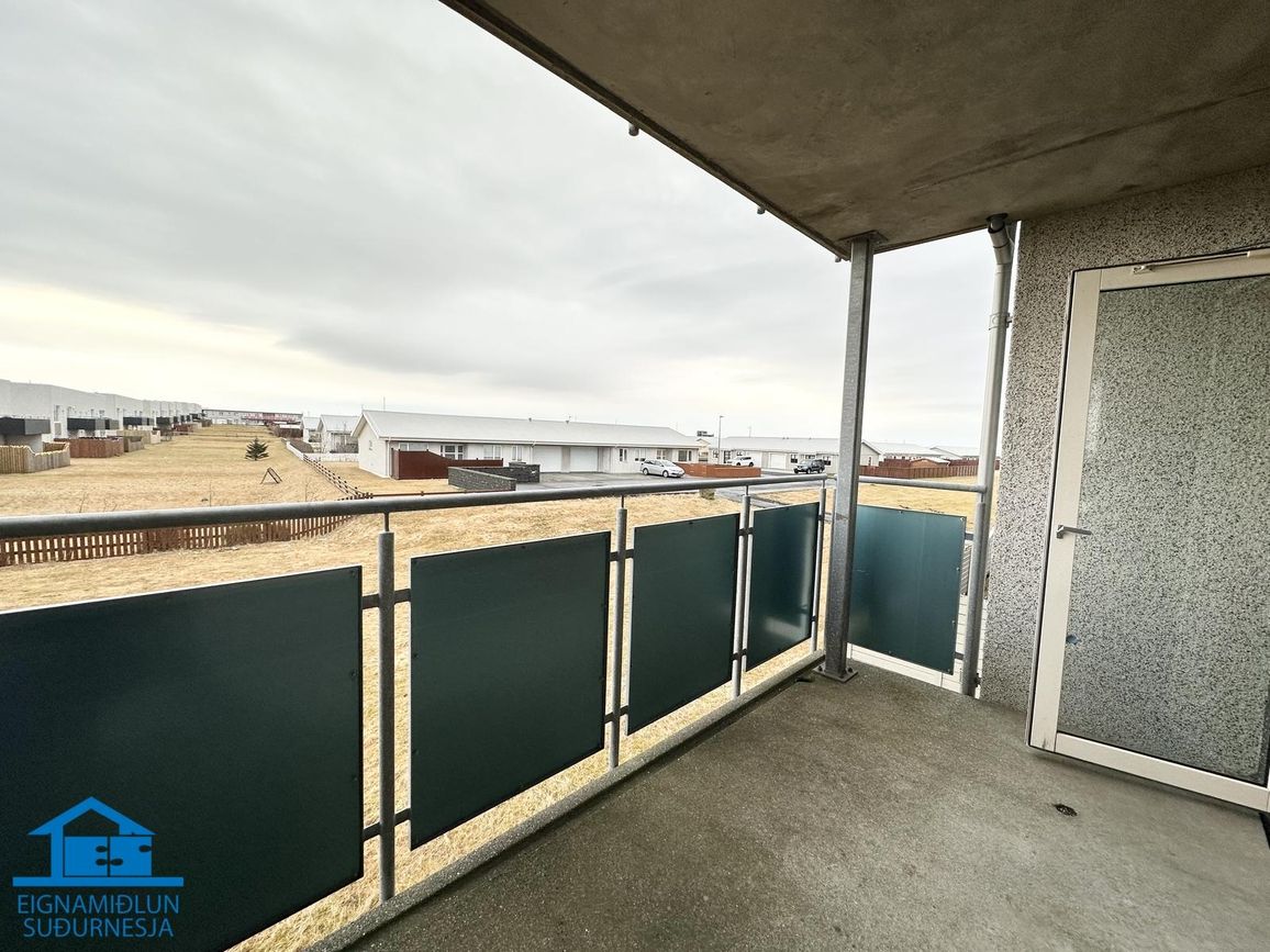 Tjarnabraut 14, 260 Reykjanesbær