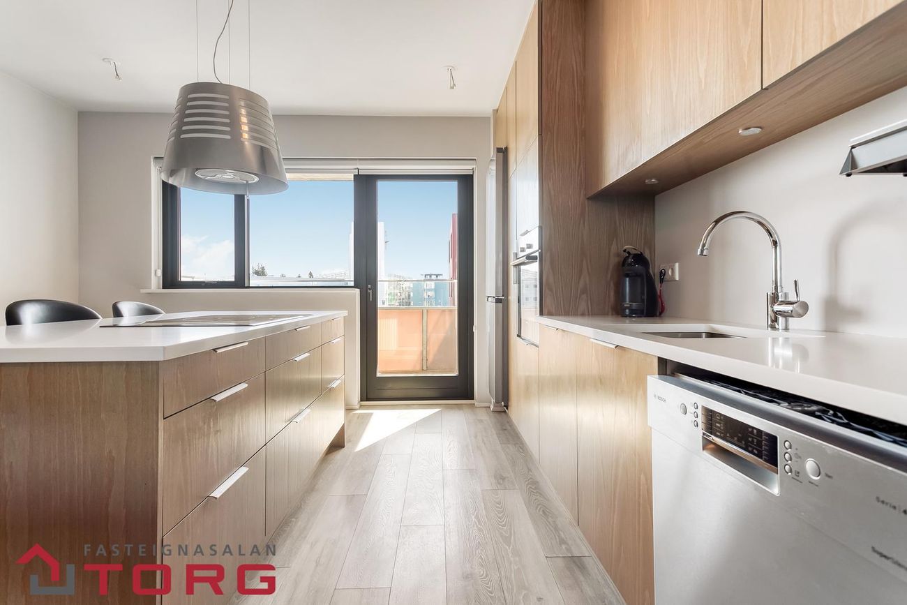 Garðatorg 4b, 210 Garðabær