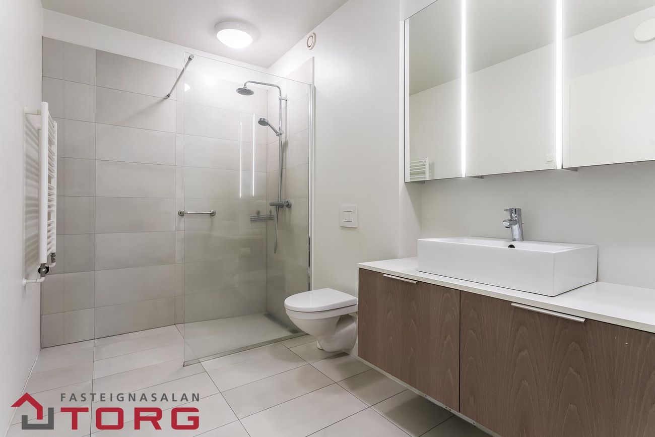Garðatorg 4b, 210 Garðabær