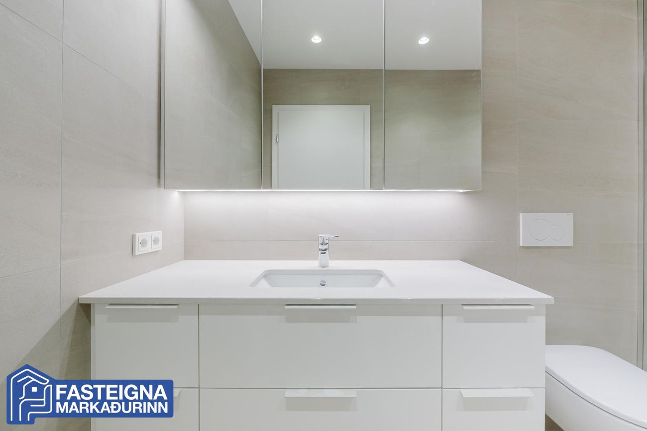 Naustavör 64 - 0104, 200 Kópavogur