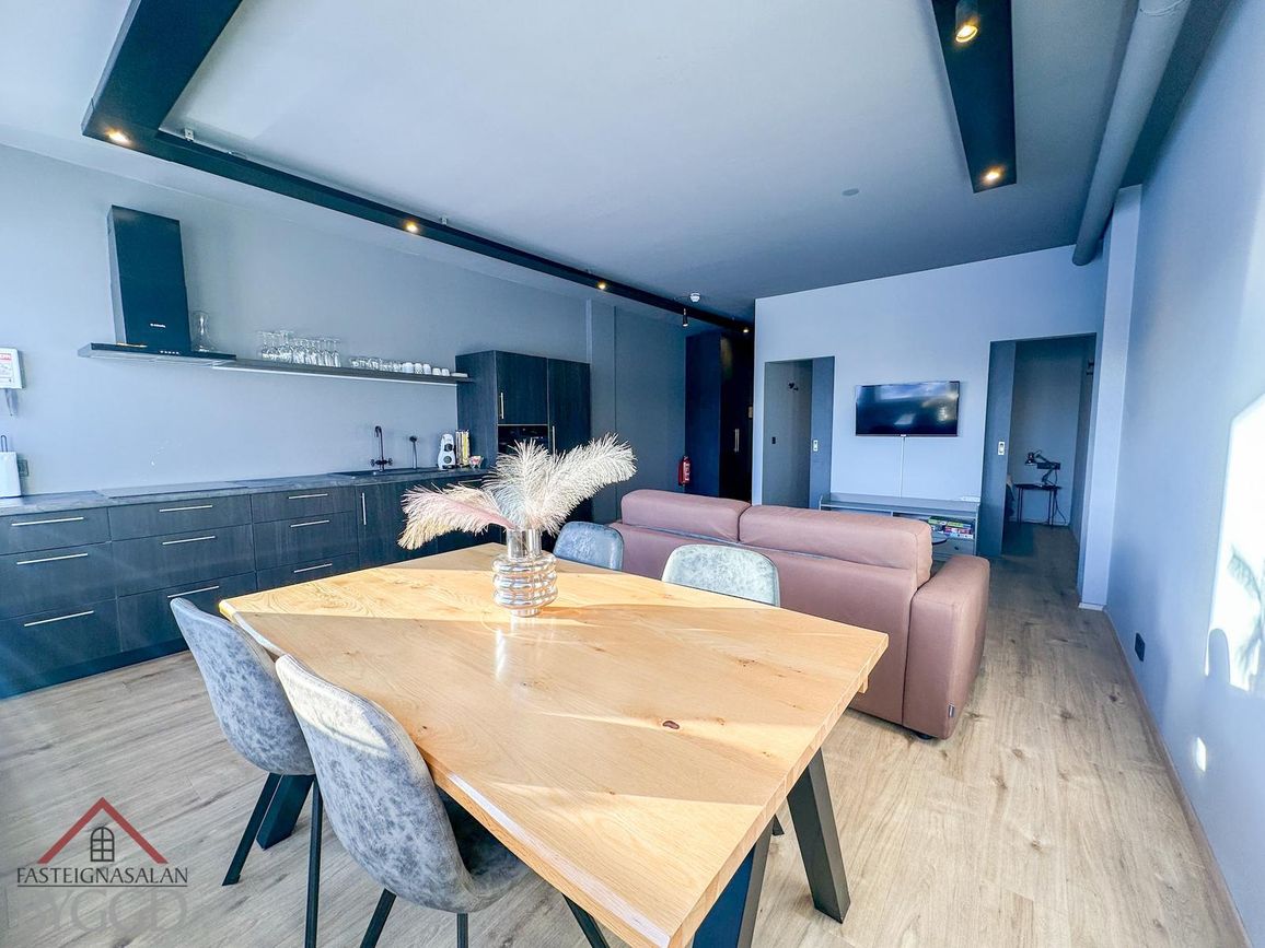Tryggvabraut 24, 600 Akureyri