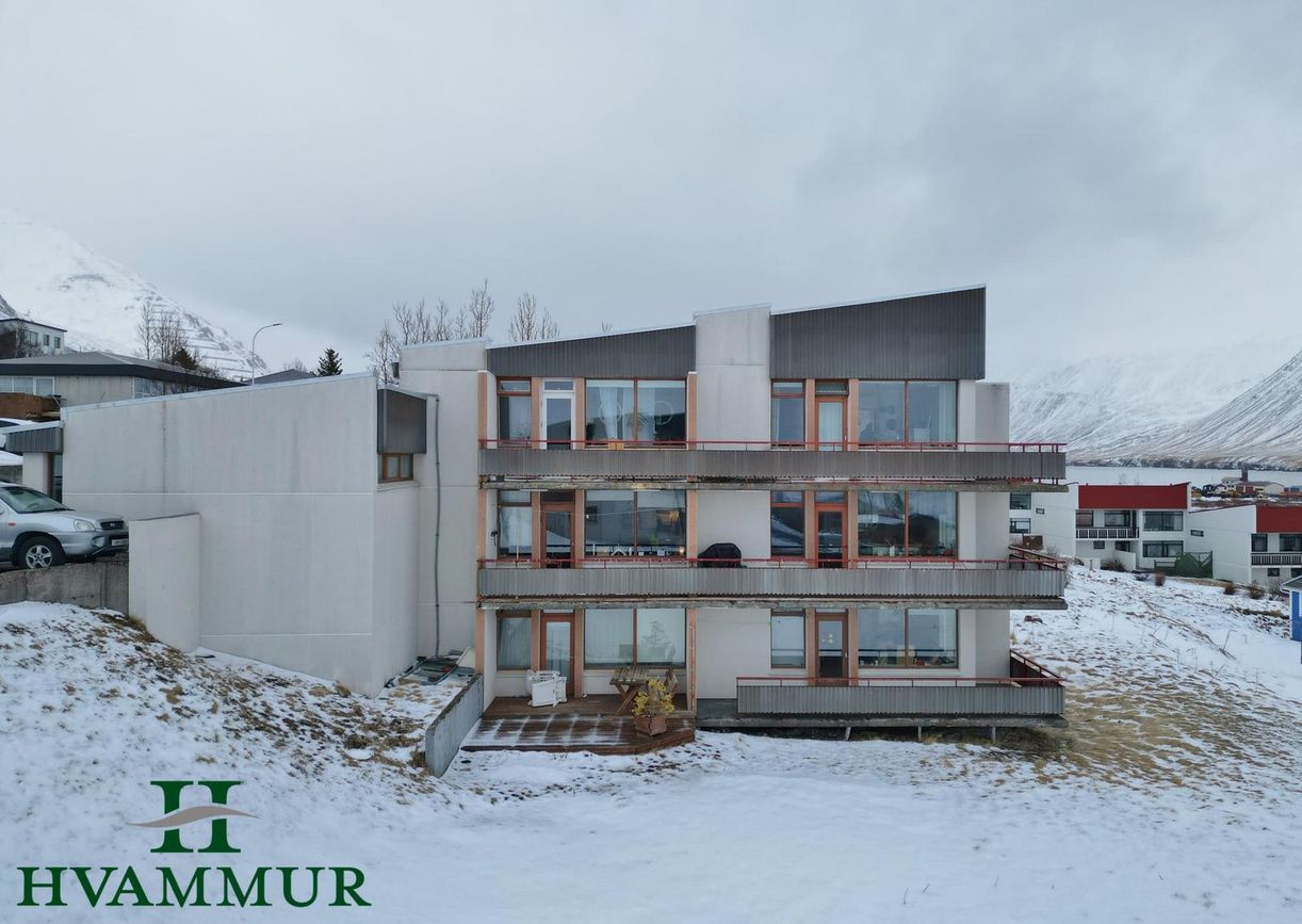 Laugarvegur 37, 580 Fjalla