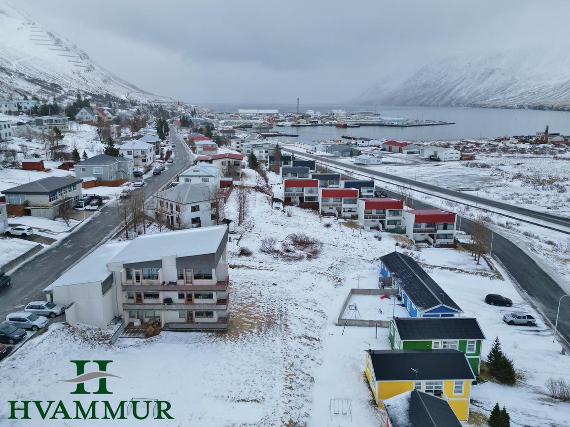 Laugarvegur 37, 580 Fjalla