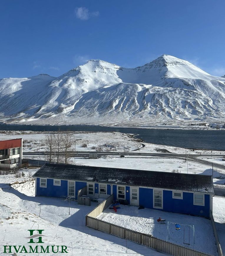 Laugarvegur 37, 580 Fjalla