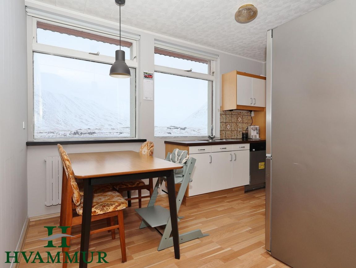 Laugarvegur 37, 580 Fjalla