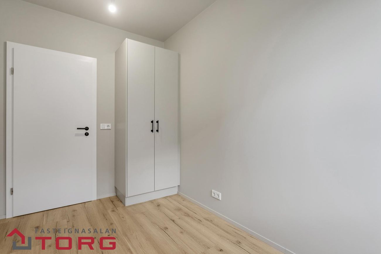 Lautargata 5, 210 Garðabær
