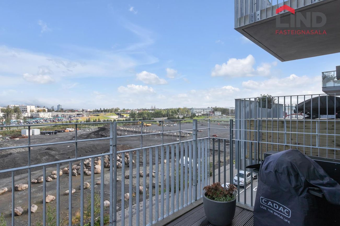 Valshlíð 4, 102 Reykjavík