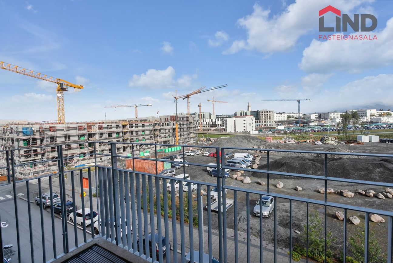 Valshlíð 4, 102 Reykjavík