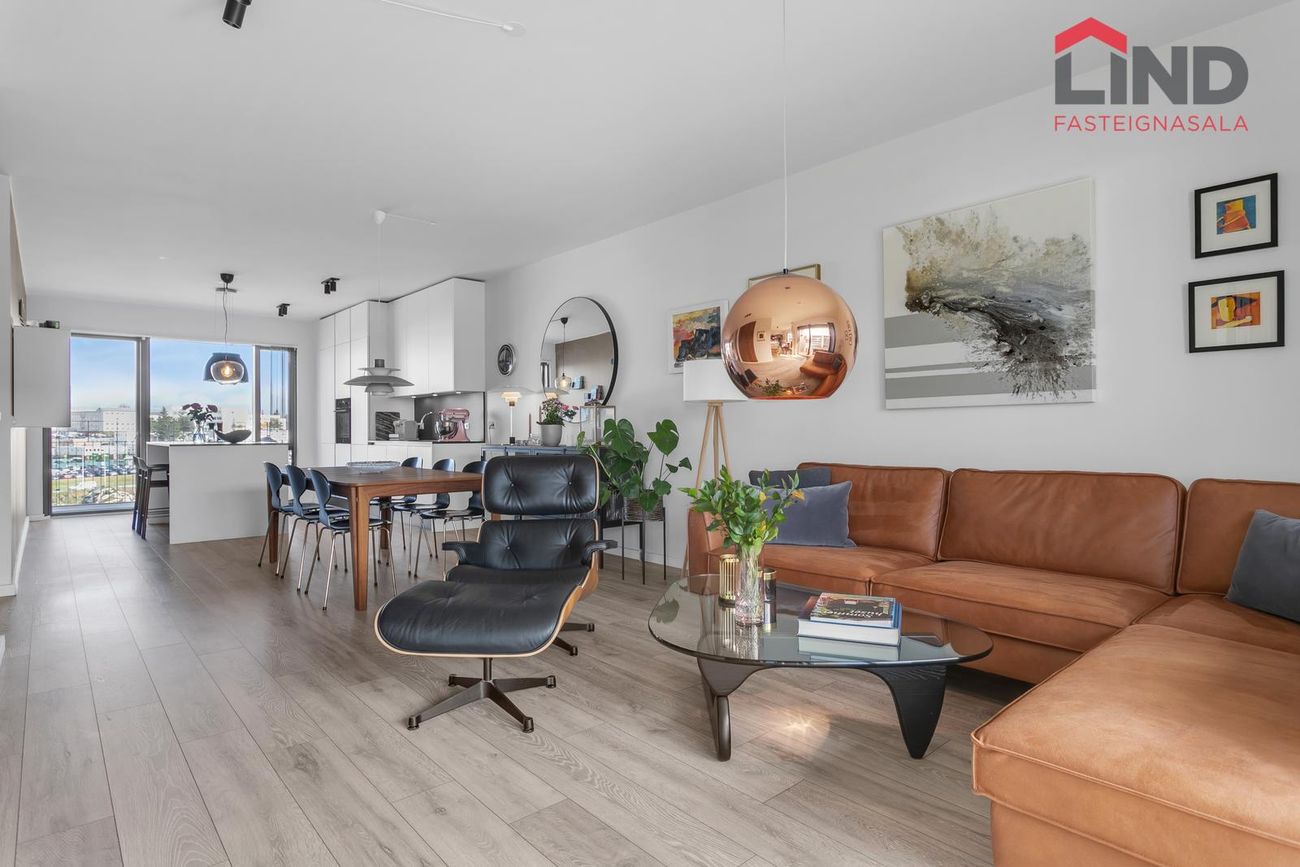 Valshlíð 4, 102 Reykjavík