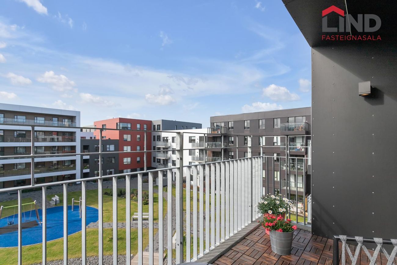 Valshlíð 4, 102 Reykjavík