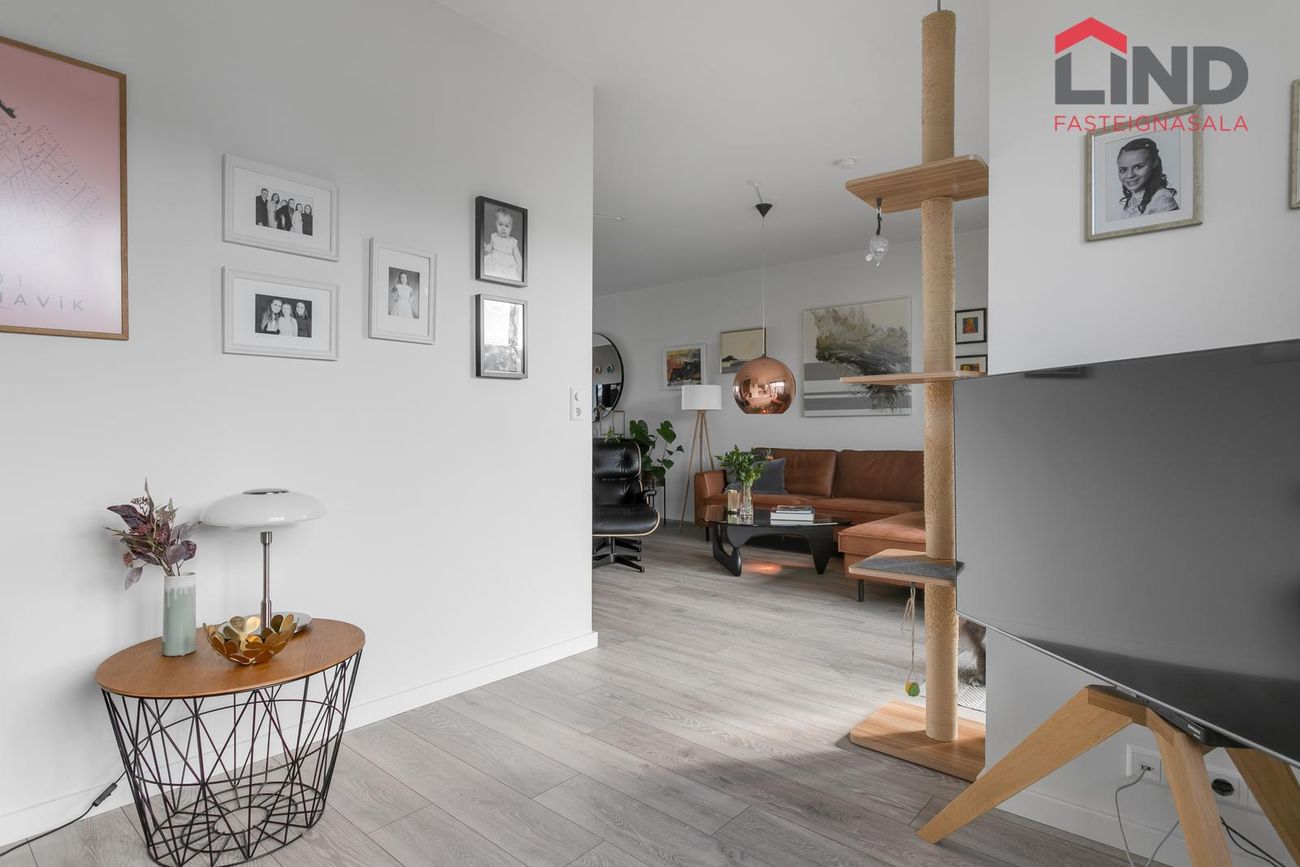 Valshlíð 4, 102 Reykjavík