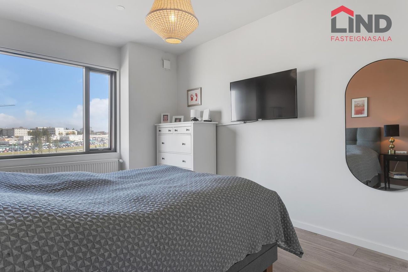 Valshlíð 4, 102 Reykjavík