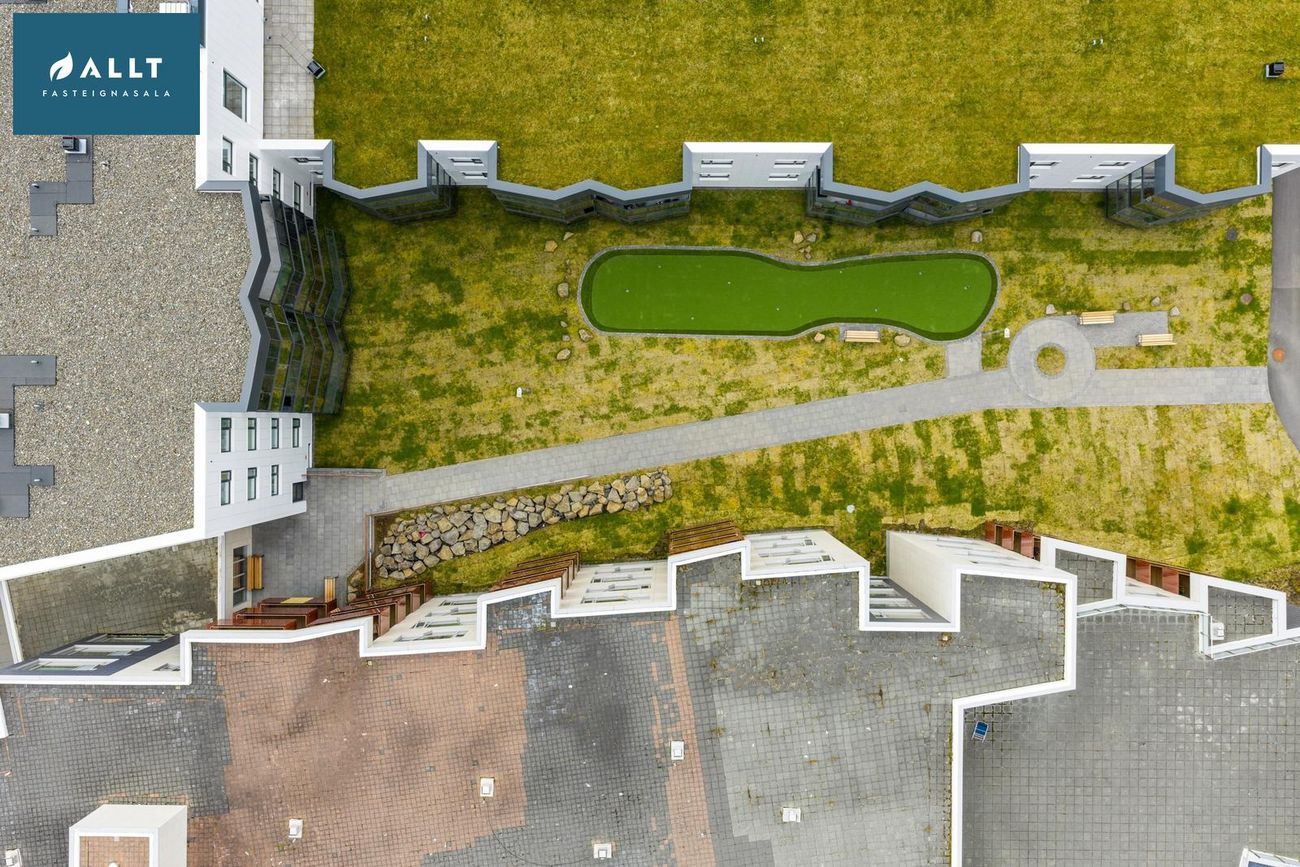 Njarðarvellir 8, 260 Reykjanesbær