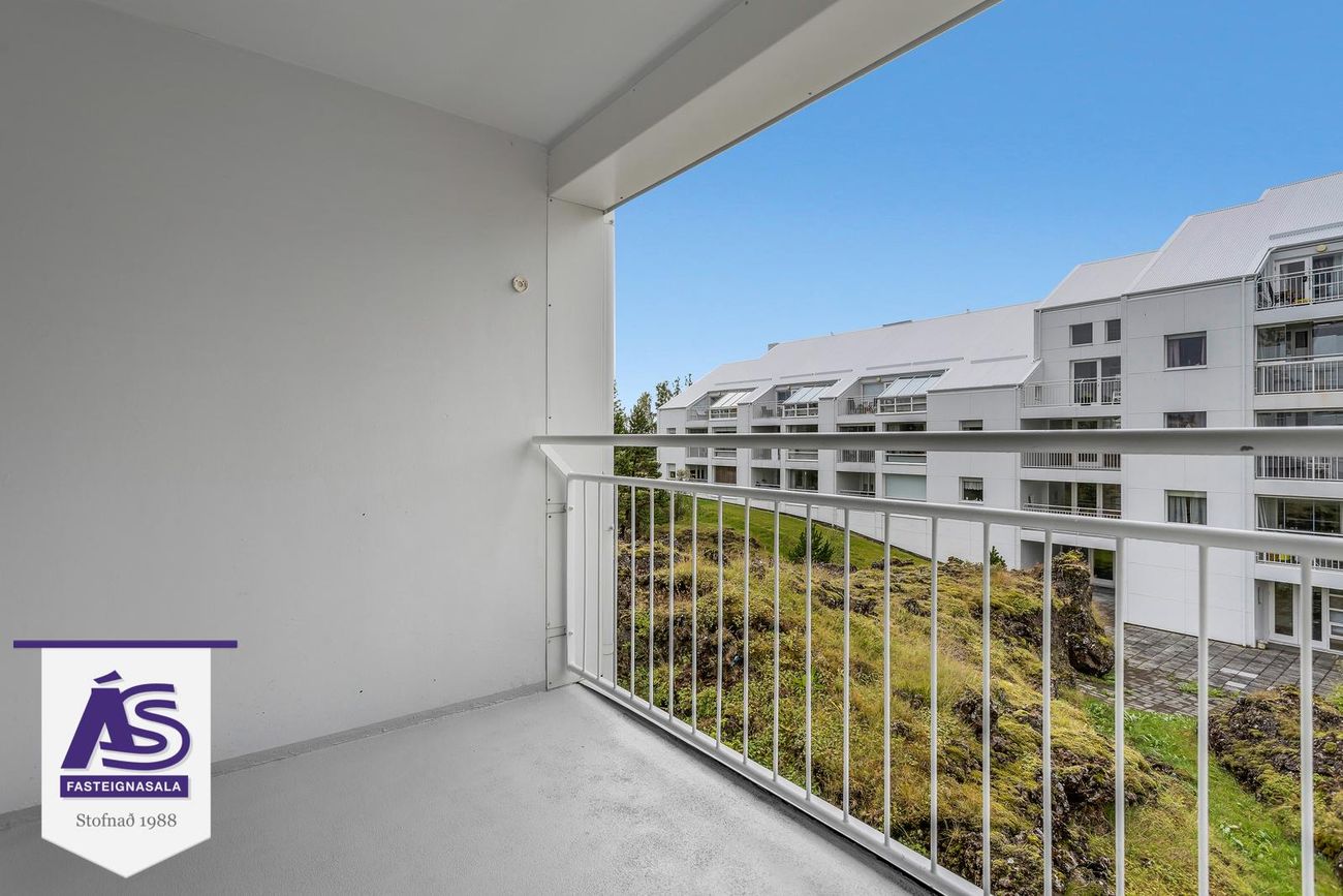 Hjallabraut 33, 220 Hafnarfjörður