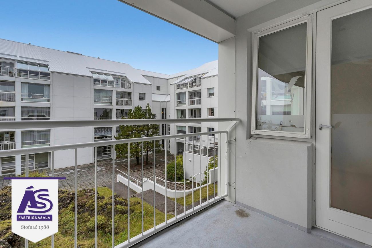 Hjallabraut 33, 220 Hafnarfjörður