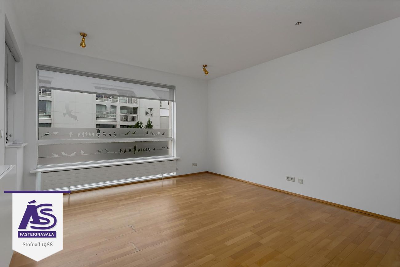 Hjallabraut 33, 220 Hafnarfjörður