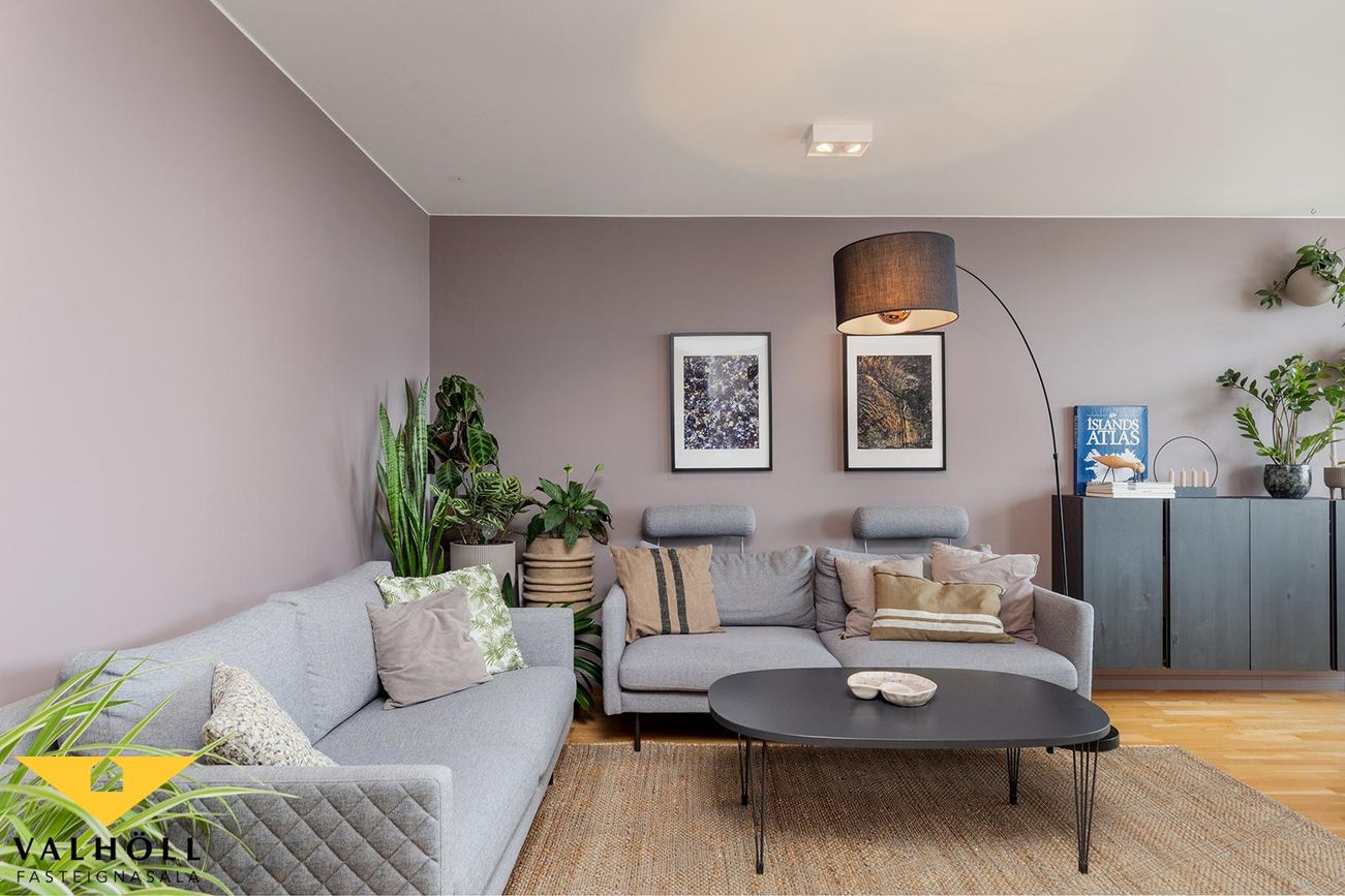 Kleppsvegur 132, 104 Reykjavík