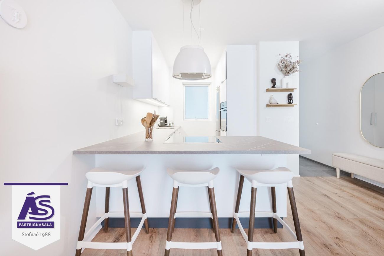 Áshamar 52 - 0110, 221 Hafnarfjörður