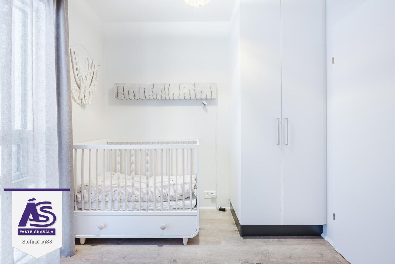 Áshamar 52 - 0110, 221 Hafnarfjörður