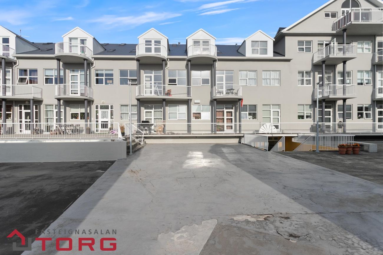 Hringbraut 119, 101 Reykjavík