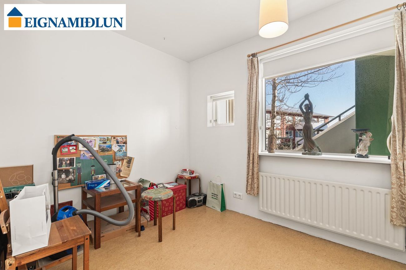 Laufrimi 24, 112 Reykjavík